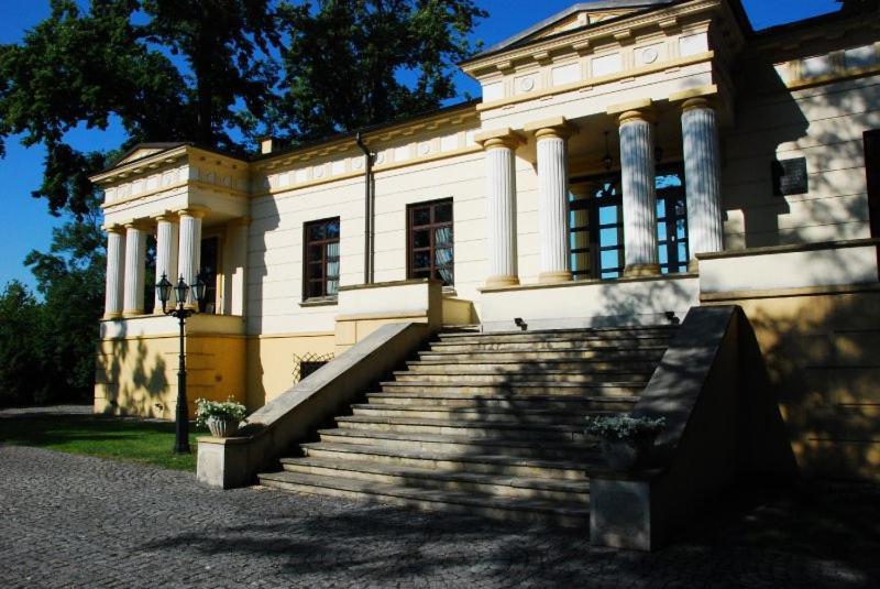 Palac W Malkowie Warta Exterior photo